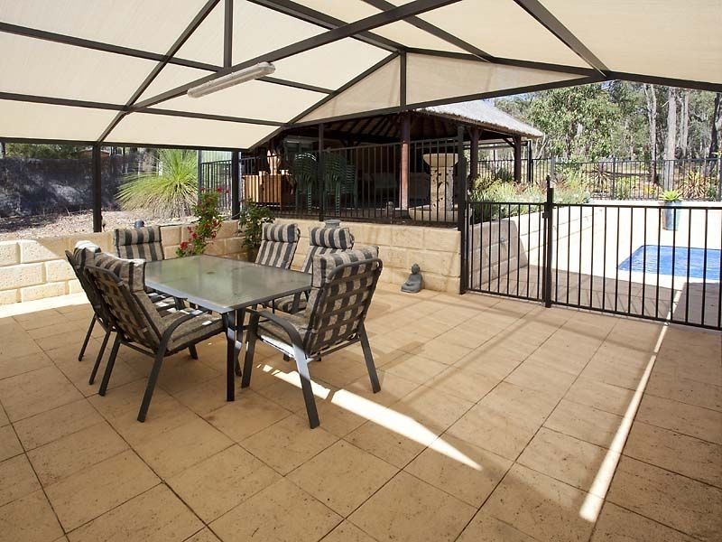 5845 Roland Road, Gidgegannup WA 6083
