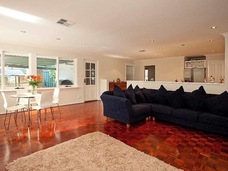 28 Albert Road, Lesmurdie WA 6076