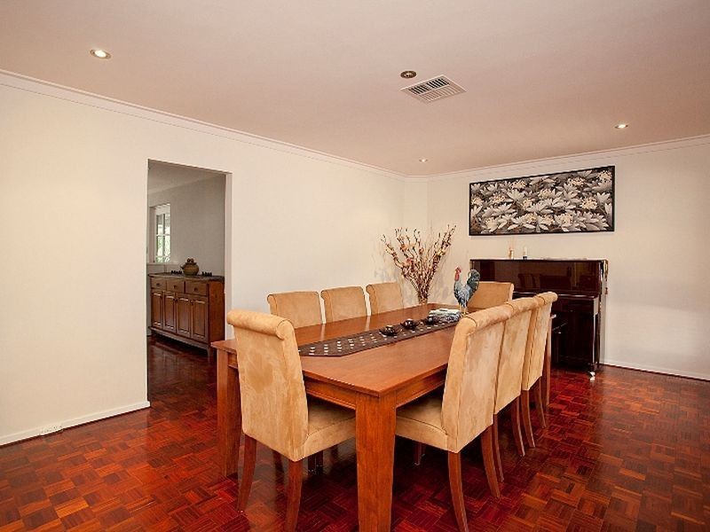 28 Albert Road, Lesmurdie WA 6076