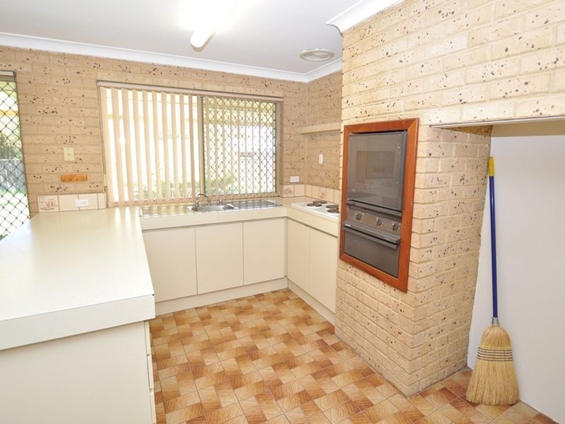 21 Walker Crescent, High Wycombe WA 6057