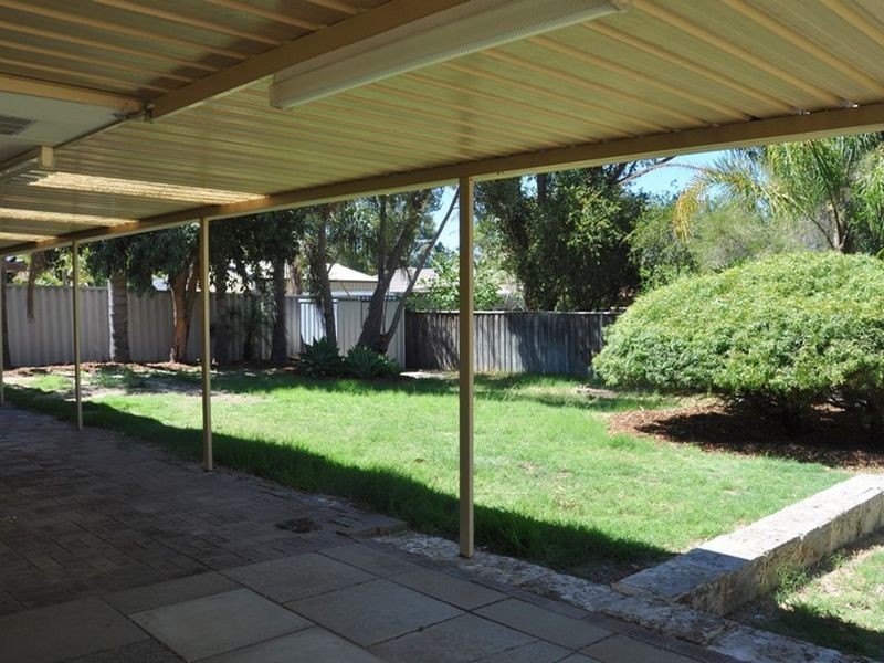 21 Walker Crescent, High Wycombe WA 6057