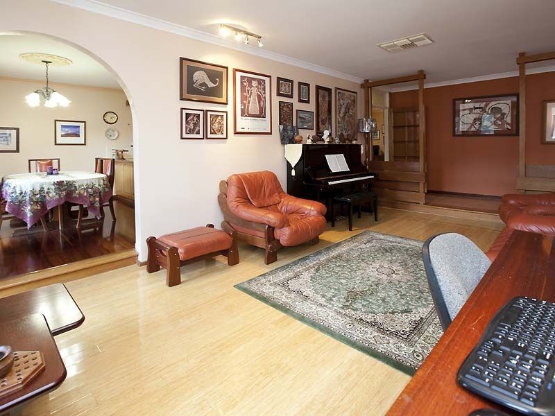 3 Wilson Place, Gooseberry Hill WA 6076