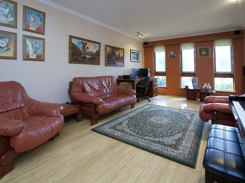 3 Wilson Place, Gooseberry Hill WA 6076