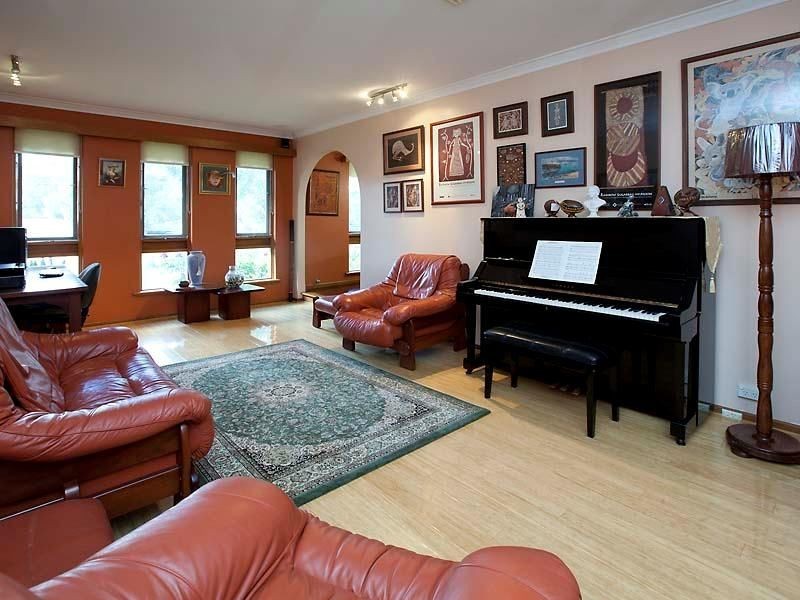 3 Wilson Place, Gooseberry Hill WA 6076