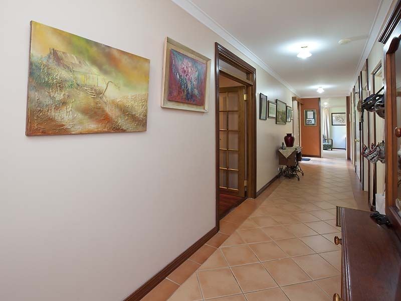 3 Wilson Place, Gooseberry Hill WA 6076