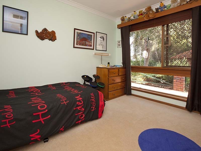 3 Wilson Place, Gooseberry Hill WA 6076