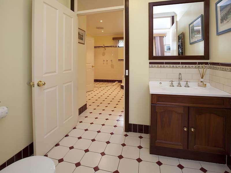 3 Wilson Place, Gooseberry Hill WA 6076