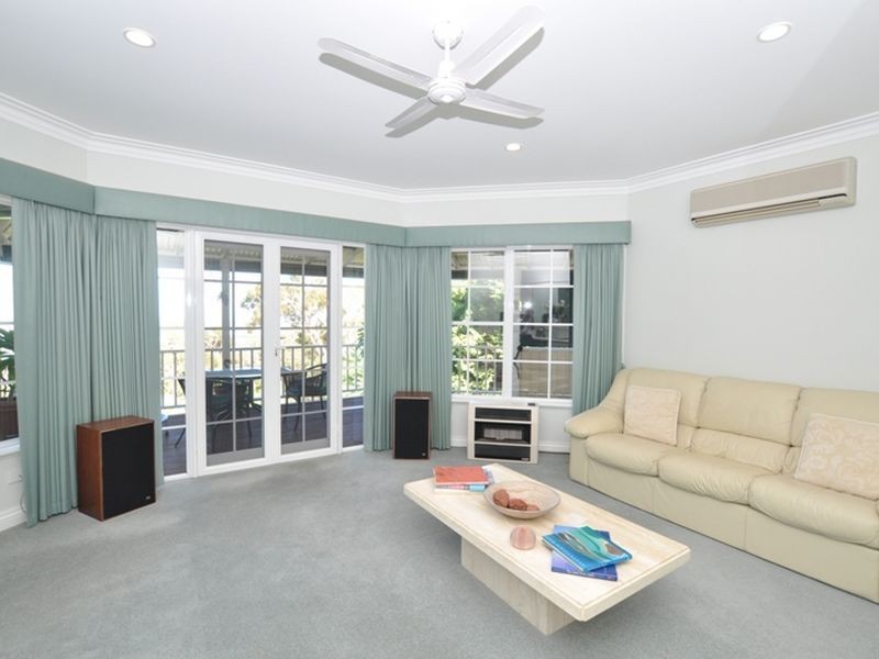 10 Walbeck Road, Kalamunda WA 6076