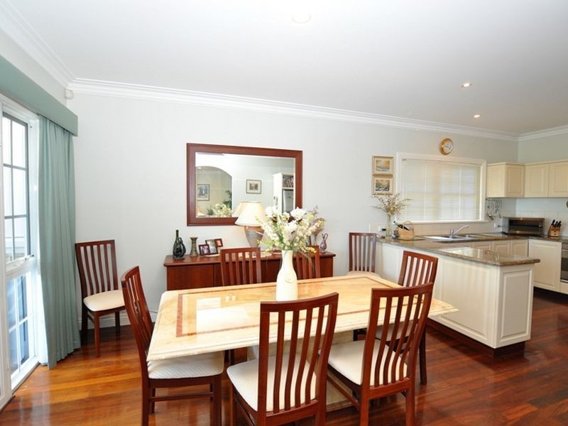 10 Walbeck Road, Kalamunda WA 6076