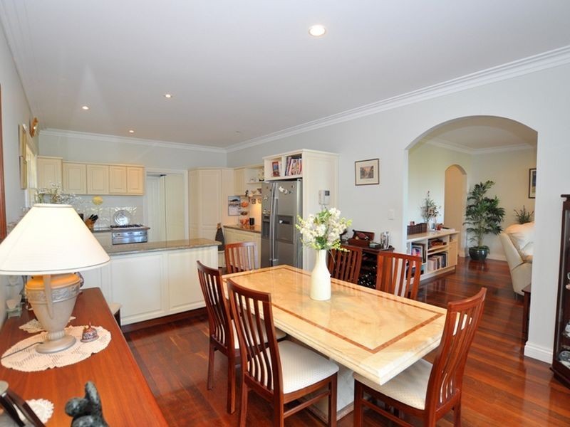 10 Walbeck Road, Kalamunda WA 6076