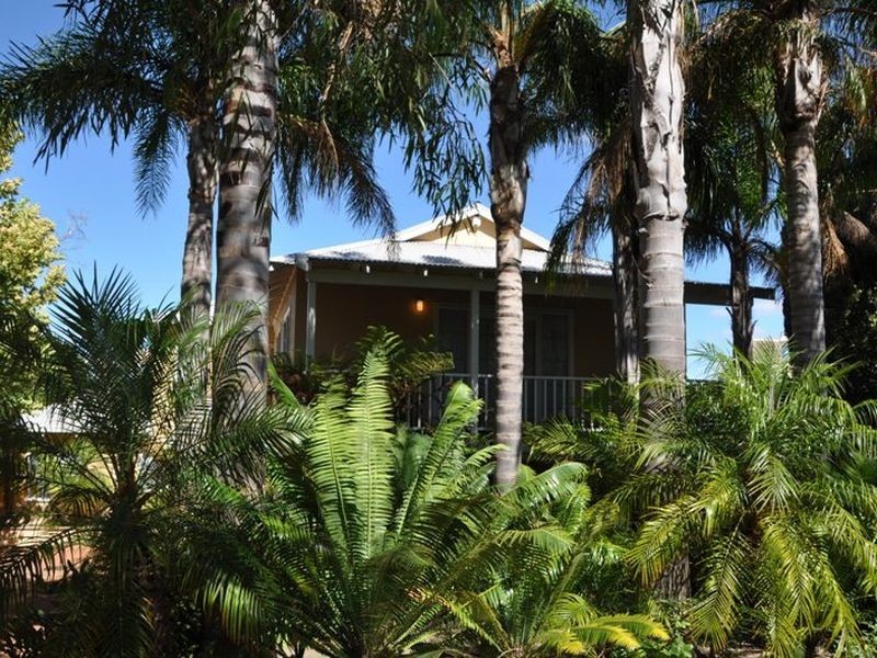 10 Walbeck Road, Kalamunda WA 6076