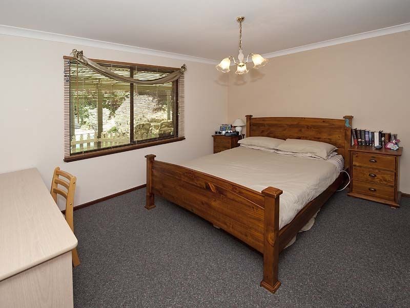 7 Schmitt Road, Kalamunda WA 6076