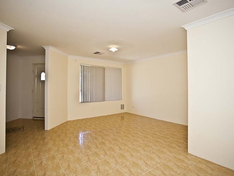 15 Wood Court, Lesmurdie WA 6076