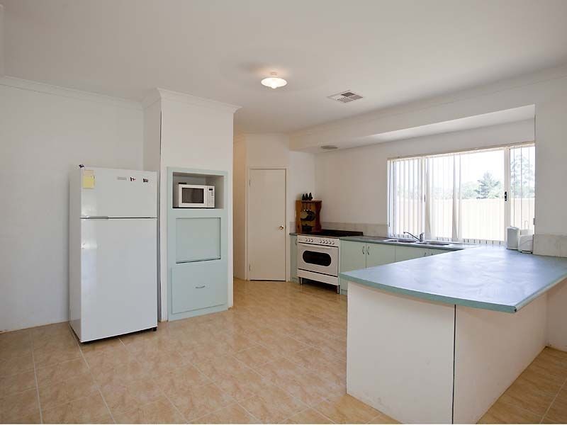 15 Wood Court, Lesmurdie WA 6076