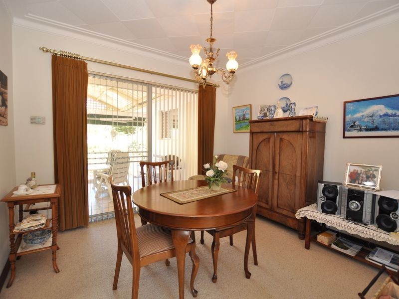 17 Kalamunda Road, Kalamunda WA 6076