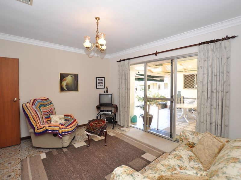 17 Kalamunda Road, Kalamunda WA 6076