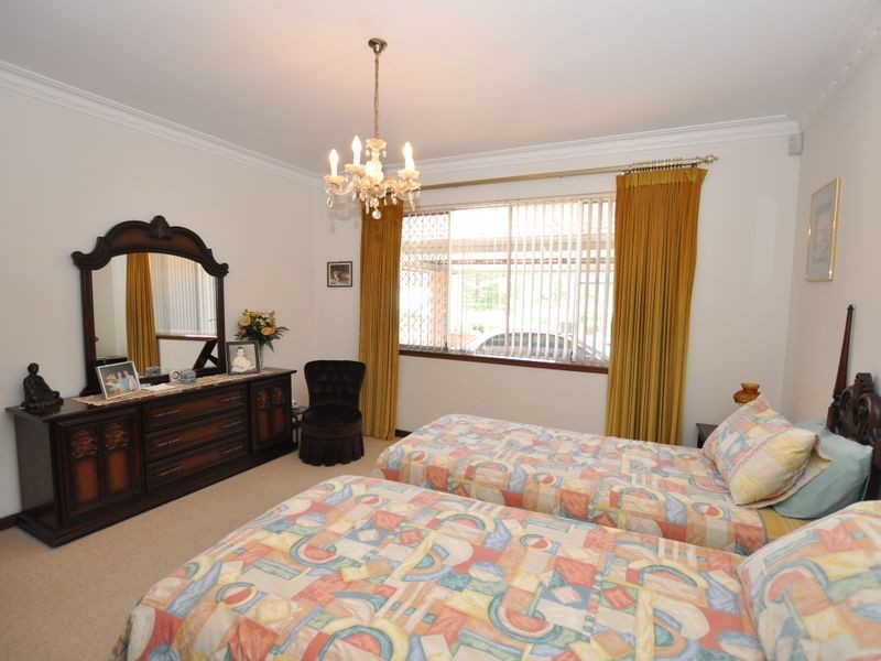 17 Kalamunda Road, Kalamunda WA 6076