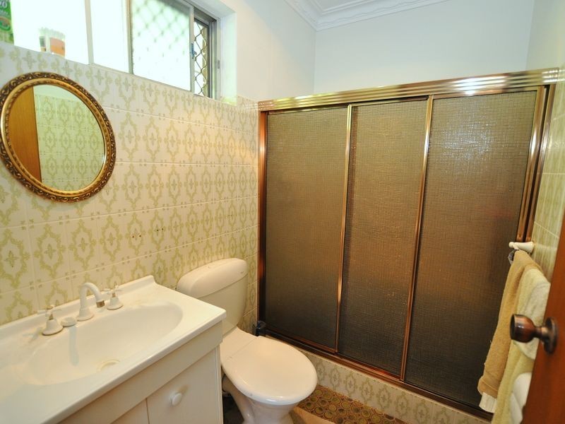 17 Kalamunda Road, Kalamunda WA 6076