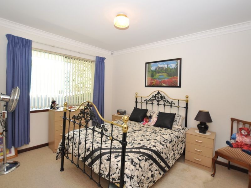 17 Kalamunda Road, Kalamunda WA 6076