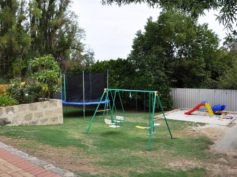 5 Mileti Road, Lesmurdie WA 6076
