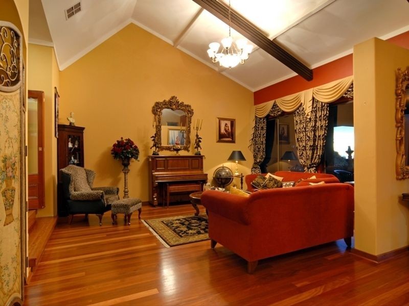 6 Maxine Court, Lesmurdie WA 6076