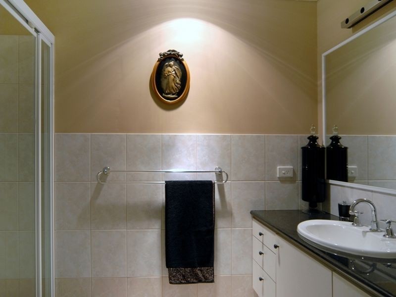 6 Maxine Court, Lesmurdie WA 6076