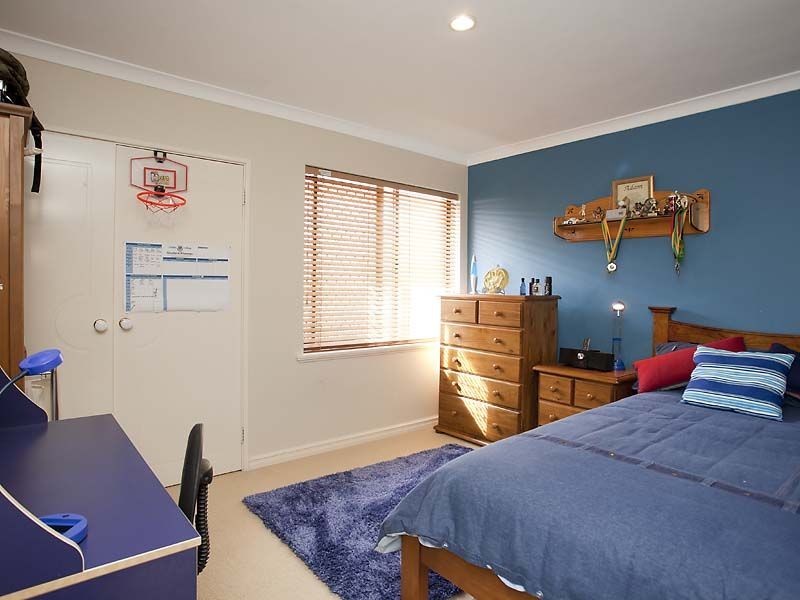 17 Cupello Drive, Swan View WA 6056