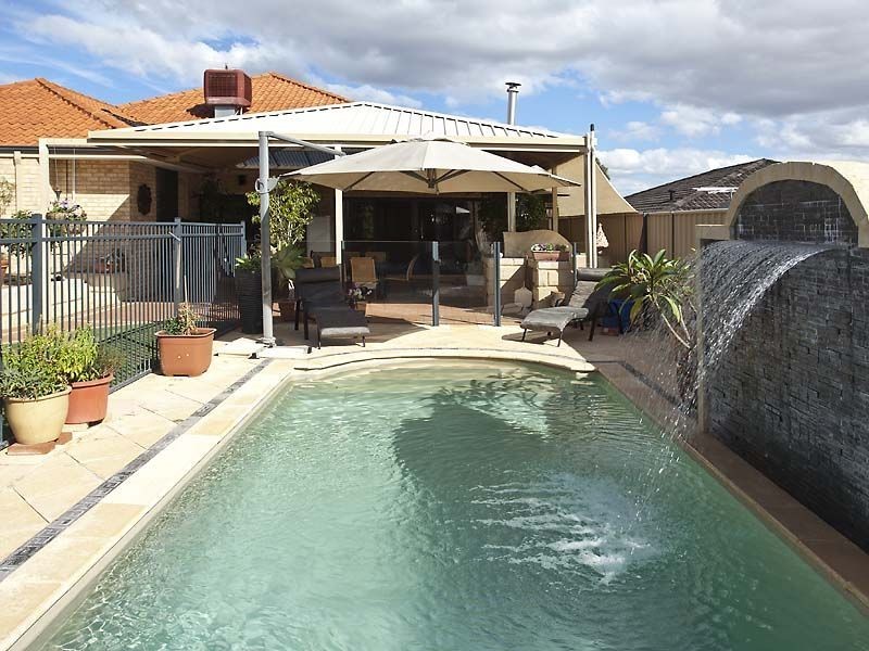 17 Cupello Drive, Swan View WA 6056