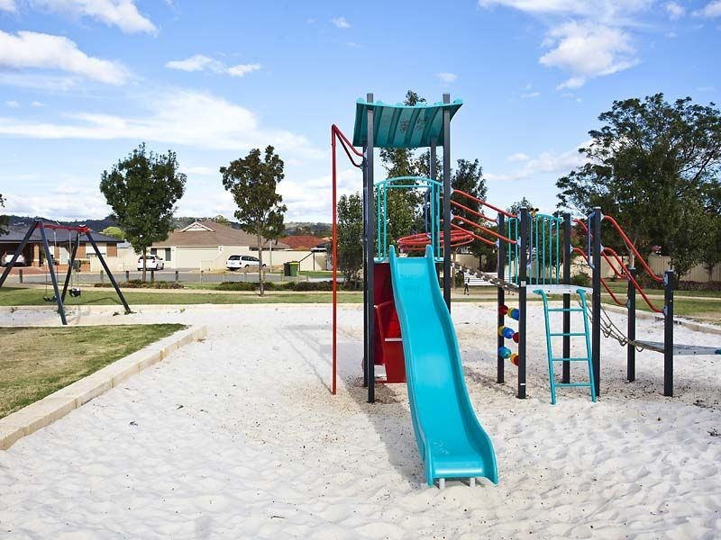 7 Agraulia Court, High Wycombe WA 6057