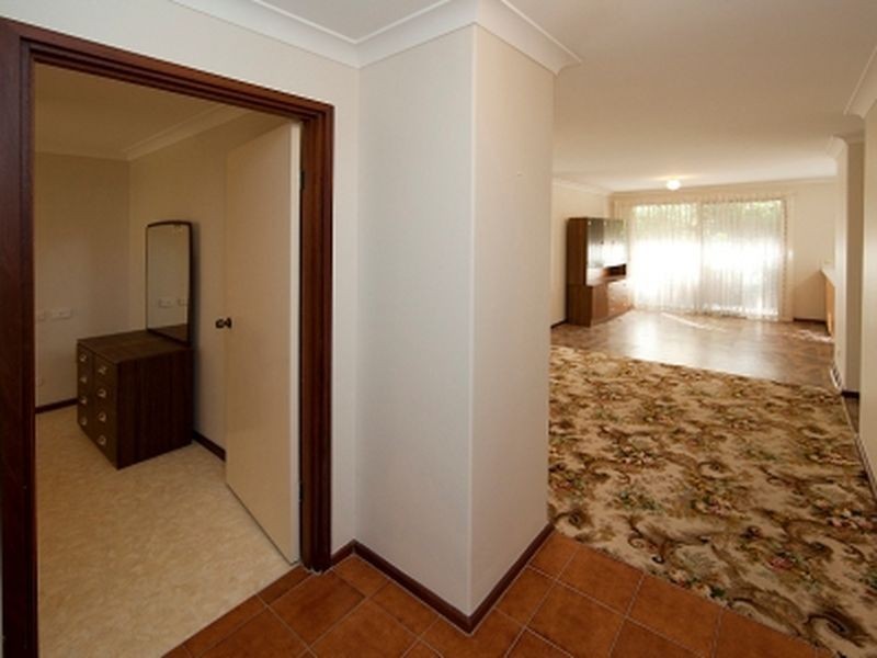 4/8 Shakespeare Road, Kalamunda WA 6076