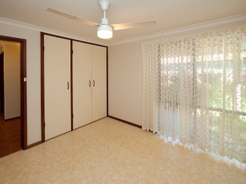 4/8 Shakespeare Road, Kalamunda WA 6076