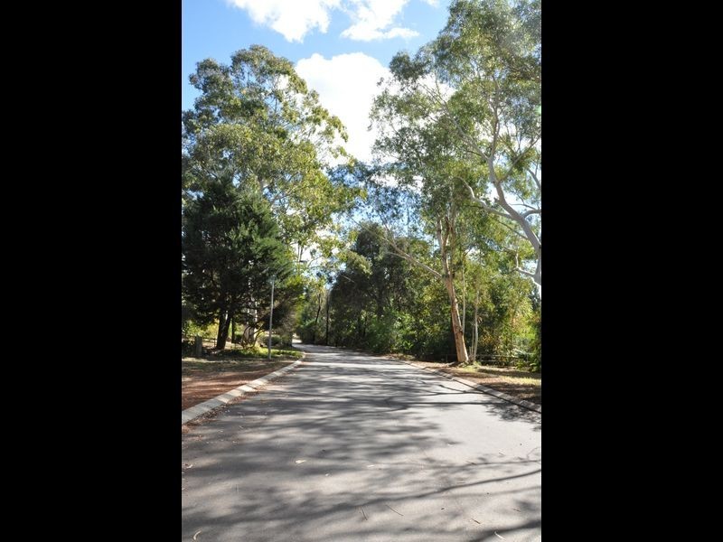 29 Barbigal Place, Lesmurdie WA 6076