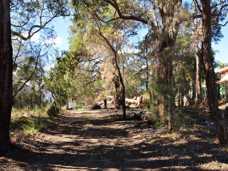 43 Boonooloo Road, Kalamunda WA 6076
