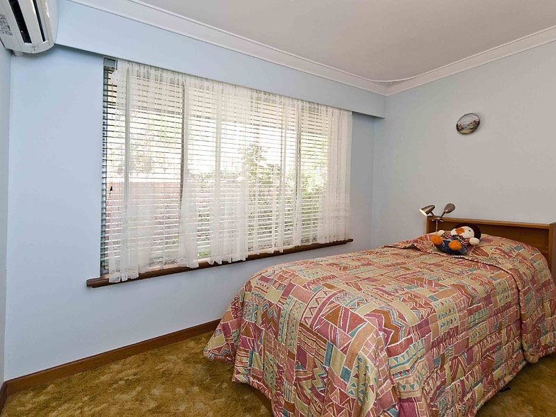 15 Currawong Drive, Gooseberry Hill WA 6076