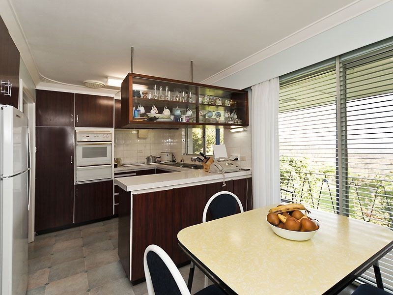 15 Currawong Drive, Gooseberry Hill WA 6076
