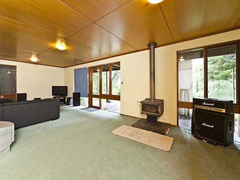 67 First Avenue, Bickley WA 6076