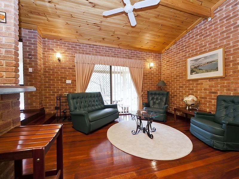 30 Torwood Drive, Gooseberry Hill WA 6076