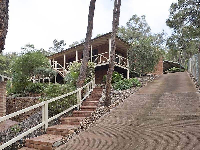 30 Torwood Drive, Gooseberry Hill WA 6076