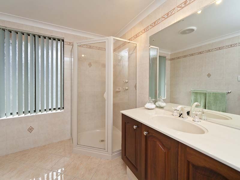 30 Torwood Drive, Gooseberry Hill WA 6076