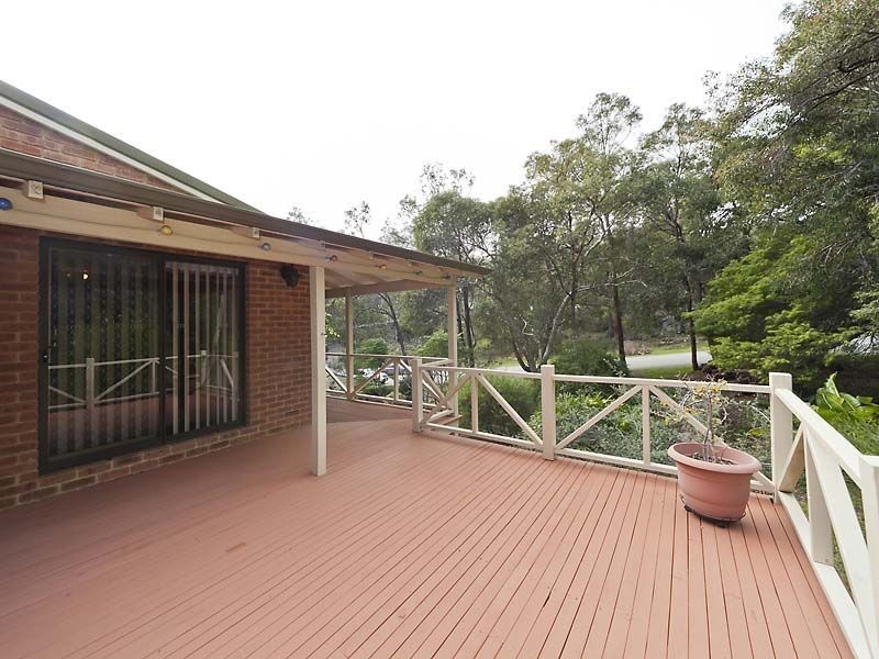 30 Torwood Drive, Gooseberry Hill WA 6076