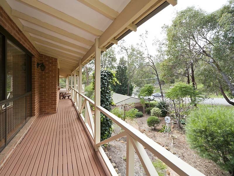 30 Torwood Drive, Gooseberry Hill WA 6076