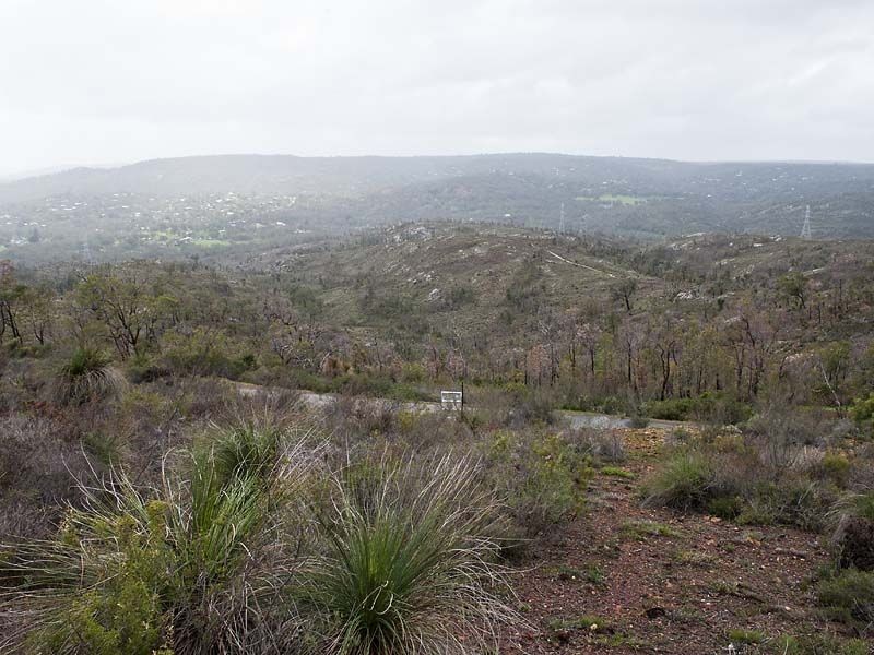 10 Ocean View Parade, Gooseberry Hill WA 6076