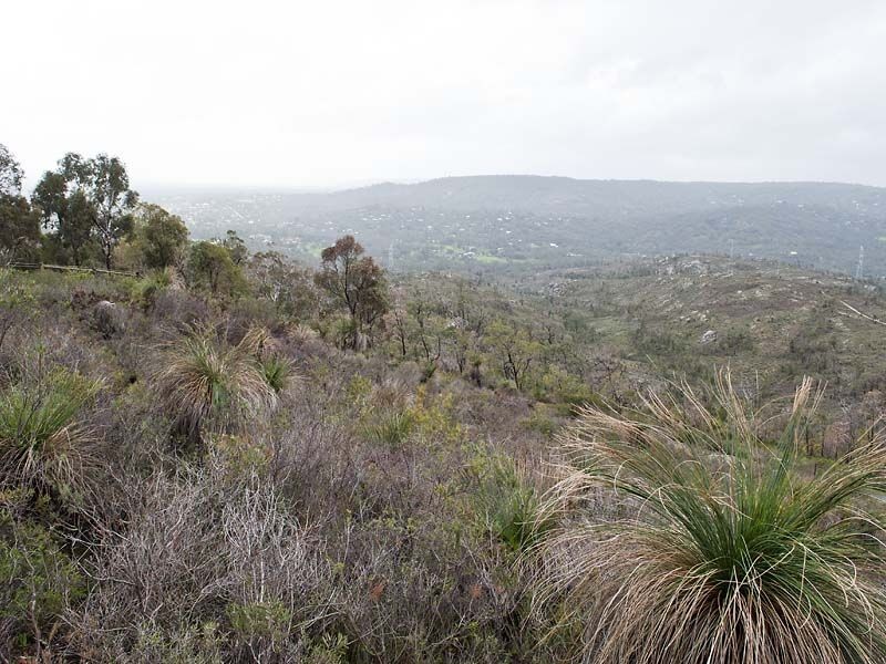 10 Ocean View Parade, Gooseberry Hill WA 6076