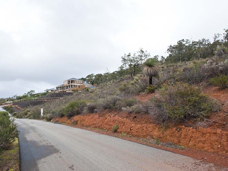 10 Ocean View Parade, Gooseberry Hill WA 6076