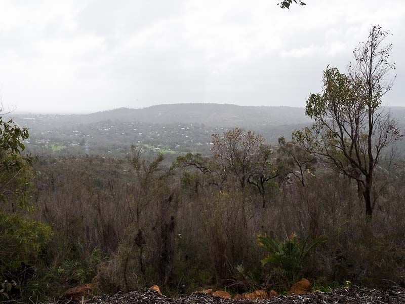 10 Ocean View Parade, Gooseberry Hill WA 6076