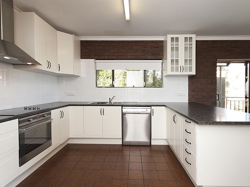 2 The Corkscrew, Gooseberry Hill WA 6076