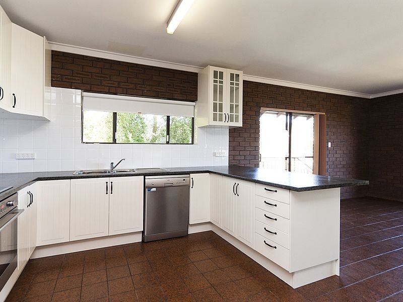 2 The Corkscrew, Gooseberry Hill WA 6076