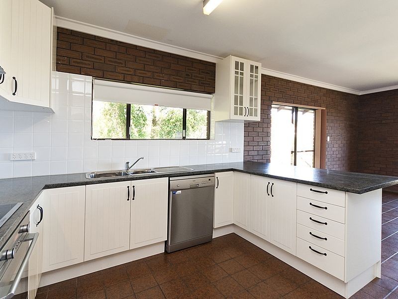 2 The Corkscrew, Gooseberry Hill WA 6076