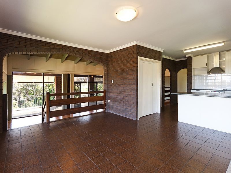 2 The Corkscrew, Gooseberry Hill WA 6076