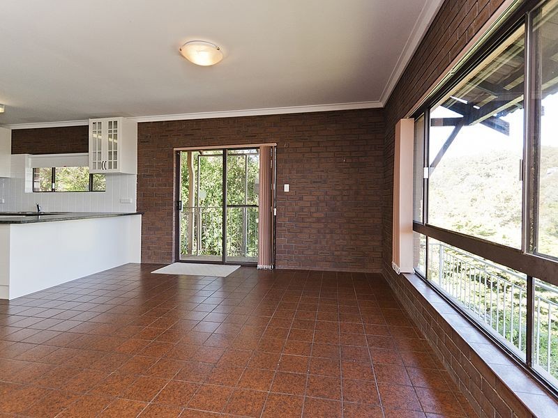 2 The Corkscrew, Gooseberry Hill WA 6076